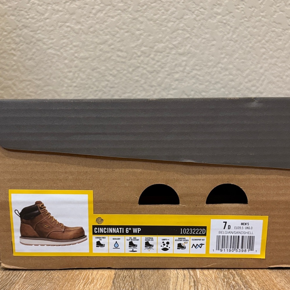 NWT KEEN Cincinnati Waterproof Work Boots 6” - Carbon Fiber Toe - 7 / EU39.5 - Picture 2 of 3